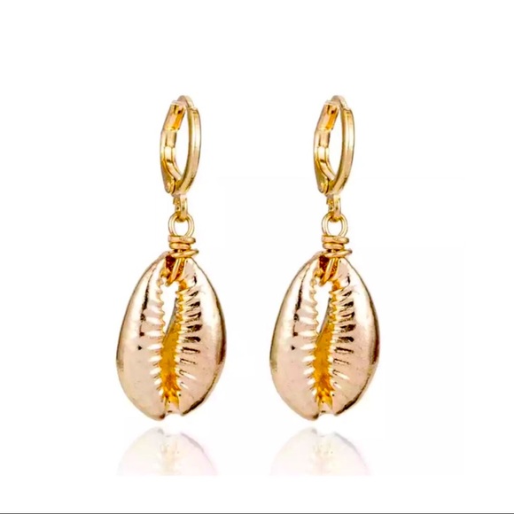 Free People Jewelry - 🌵4/$30 New Gold Cowrie Shell Huggie Hoops